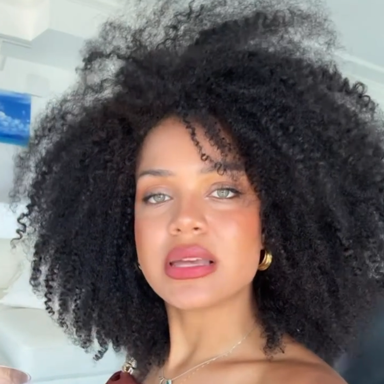 Glueless Natural Black Afro Kinky Curly Human Hair Wig | High Density Bouncy Voluminous Side Part Short Curly Wig- Rafarada